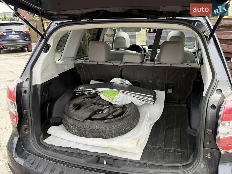 Внедорожник / Кроссовер Subaru Forester 2015 в Киеве
