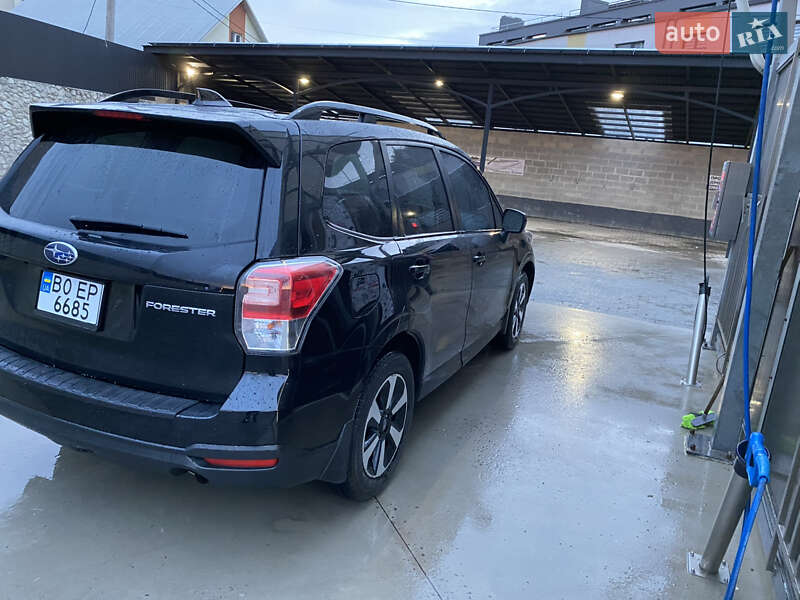 Внедорожник / Кроссовер Subaru Forester 2017 в Тернополе