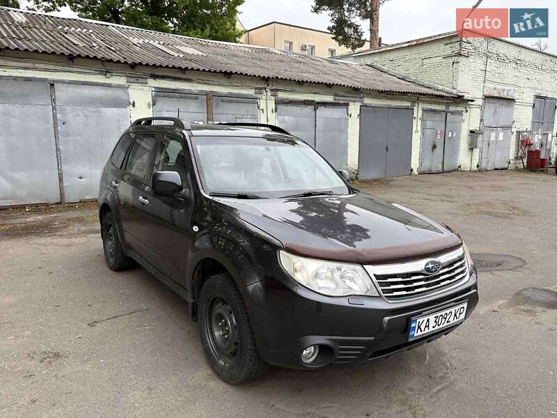 Внедорожник / Кроссовер Subaru Forester 2008 в 