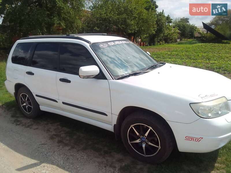 Внедорожник / Кроссовер Subaru Forester 2006 в 