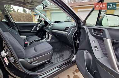 Внедорожник / Кроссовер Subaru Forester 2016 в 