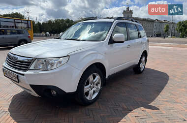 Позашляховик / Кросовер Subaru Forester 2010 в Чернігові