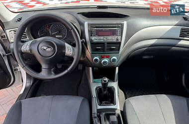 Внедорожник / Кроссовер Subaru Forester 2010 в 