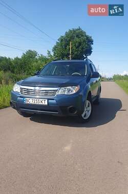 Внедорожник / Кроссовер Subaru Forester 2010 в Стрые