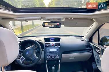 Внедорожник / Кроссовер Subaru Forester 2013 в 