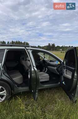 Внедорожник / Кроссовер Subaru Forester 2013 в 