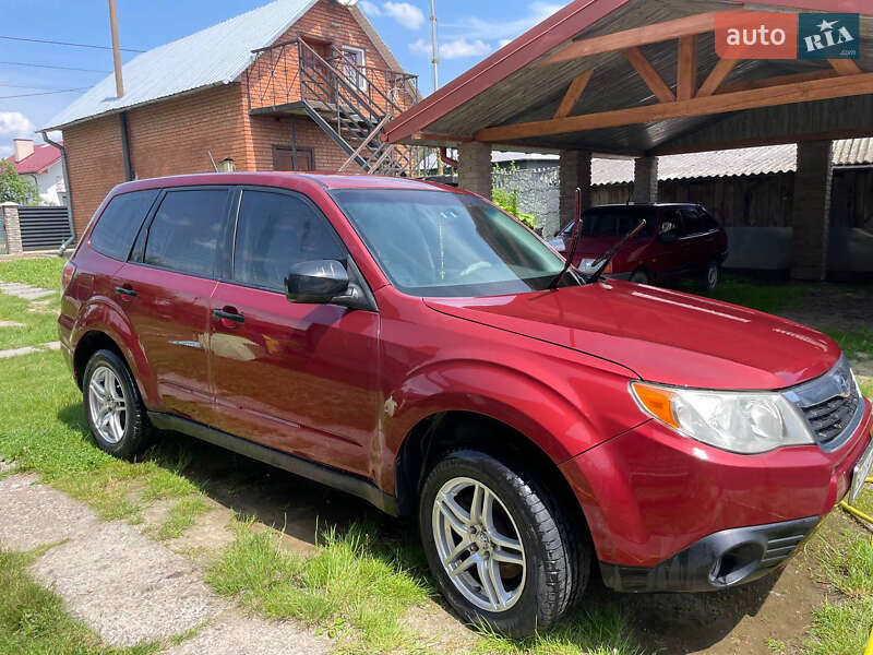 Внедорожник / Кроссовер Subaru Forester 2009 в 