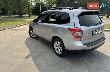Внедорожник / Кроссовер Subaru Forester 2015 в 