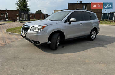 Внедорожник / Кроссовер Subaru Forester 2015 в 