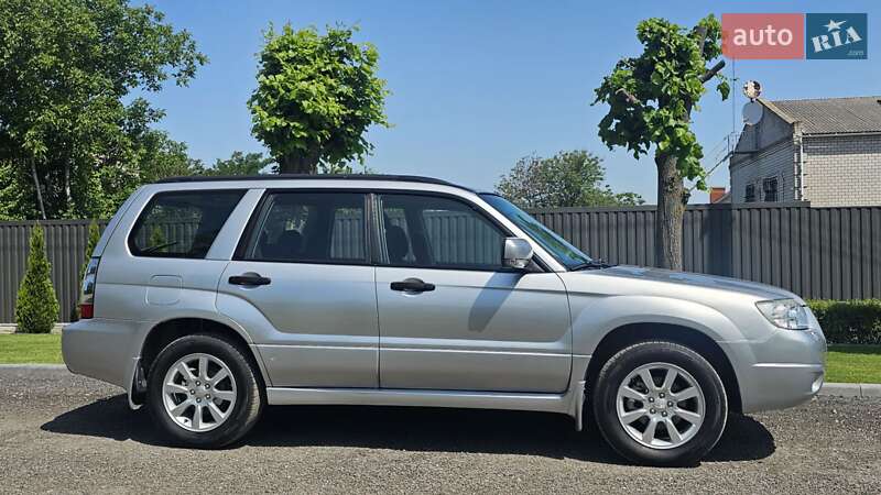 Внедорожник / Кроссовер Subaru Forester 2006 в Каменском