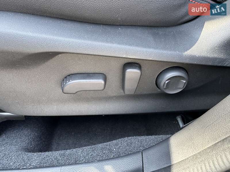 Позашляховик / Кросовер Subaru Forester 2023 в Дніпрі