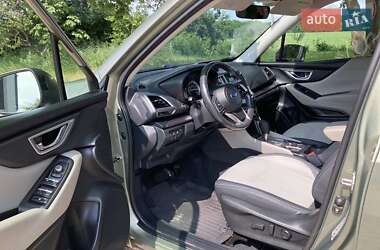 Позашляховик / Кросовер Subaru Forester 2018 в 