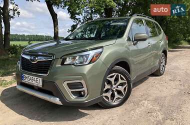 Позашляховик / Кросовер Subaru Forester 2018 в 