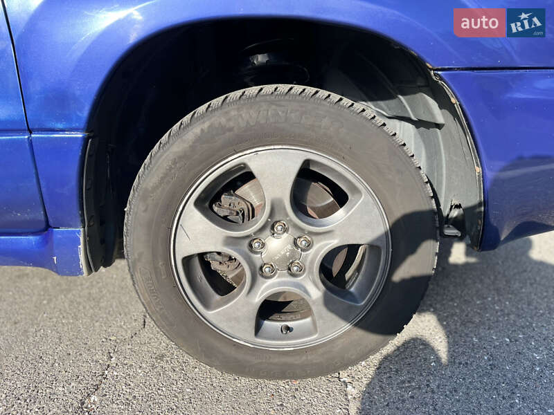 Позашляховик / Кросовер Subaru Forester 2003 в Києві