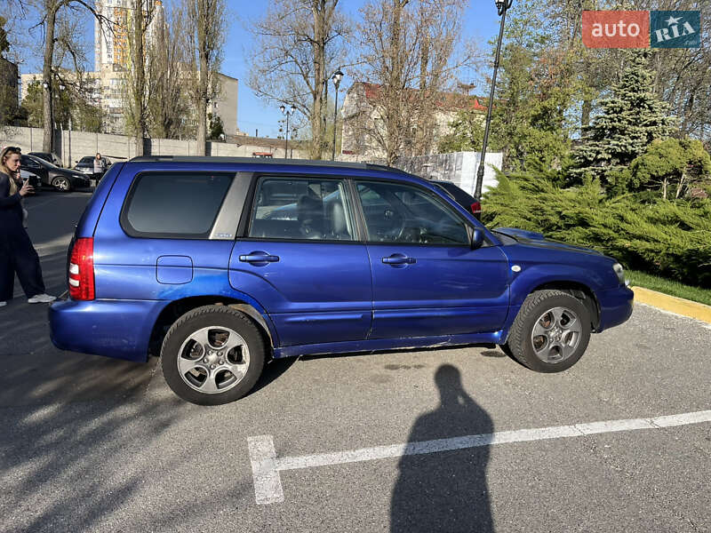 Позашляховик / Кросовер Subaru Forester 2003 в Києві