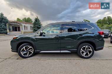 Внедорожник / Кроссовер Subaru Forester 2022 в 