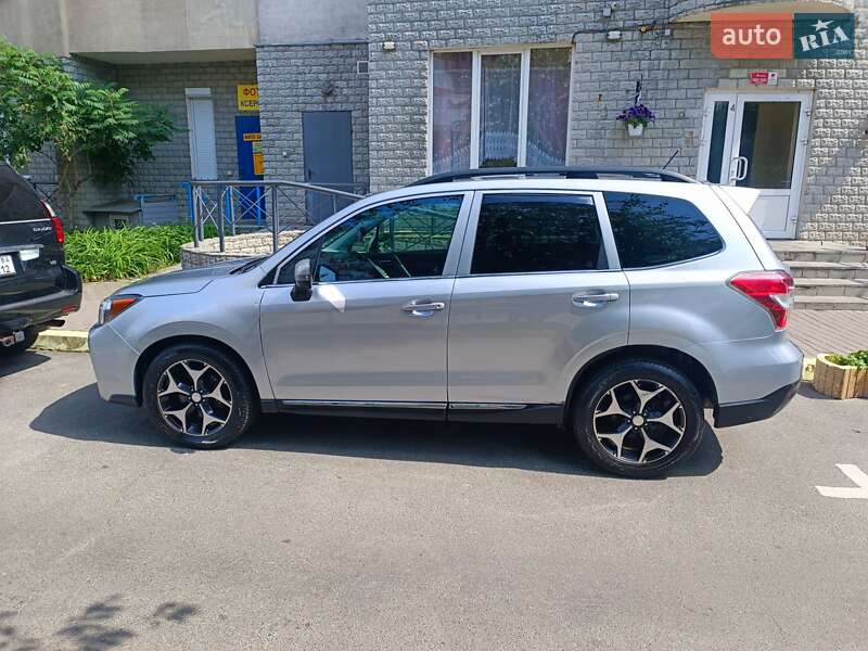 Внедорожник / Кроссовер Subaru Forester 2014 в Киеве
