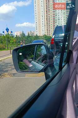 Внедорожник / Кроссовер Subaru Forester 2014 в 