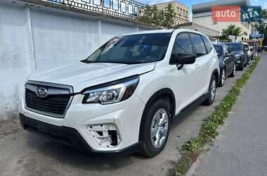 Позашляховик / Кросовер Subaru Forester 2020 в Києві