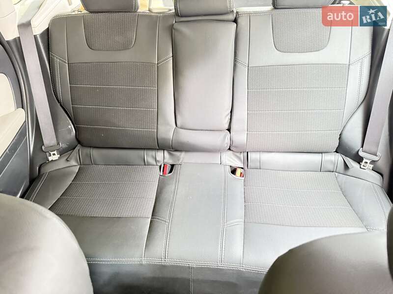 Внедорожник / Кроссовер Subaru Forester 2015 в Днепре