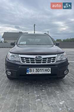 Позашляховик / Кросовер Subaru Forester 2011 в Житомирі