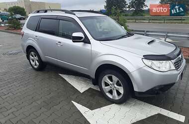 Внедорожник / Кроссовер Subaru Forester 2010 в Киеве