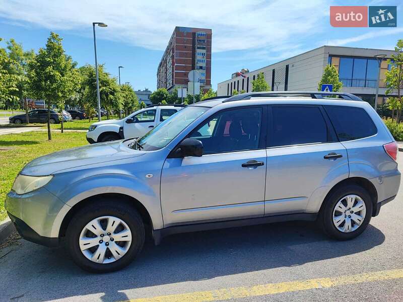 Subaru Forester 2011