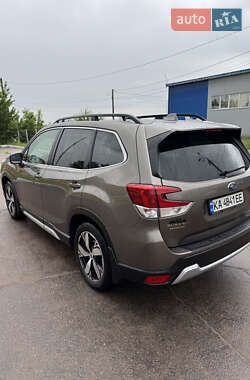 Внедорожник / Кроссовер Subaru Forester 2018 в 