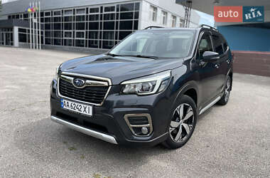 Внедорожник / Кроссовер Subaru Forester 2019 в Киеве