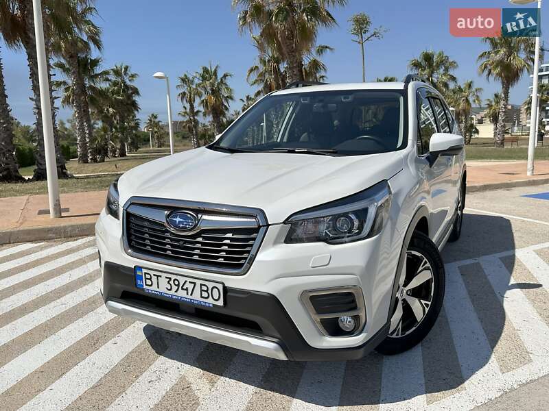 Позашляховик / Кросовер Subaru Forester 2019 в Львові