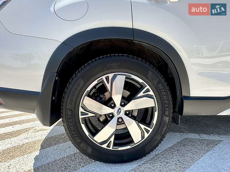 Позашляховик / Кросовер Subaru Forester 2019 в Львові