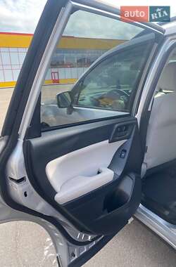 Внедорожник / Кроссовер Subaru Forester 2014 в Житомире