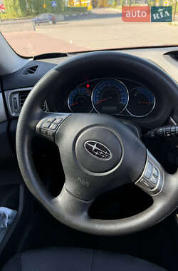 Внедорожник / Кроссовер Subaru Forester 2009 в 