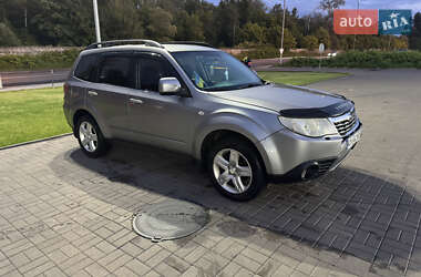 Внедорожник / Кроссовер Subaru Forester 2008 в 