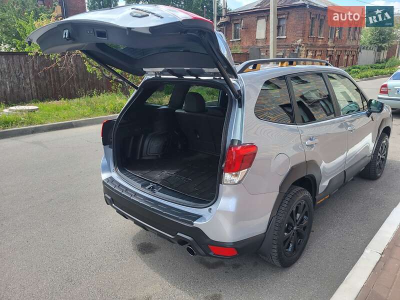 Внедорожник / Кроссовер Subaru Forester 2022 в Харькове