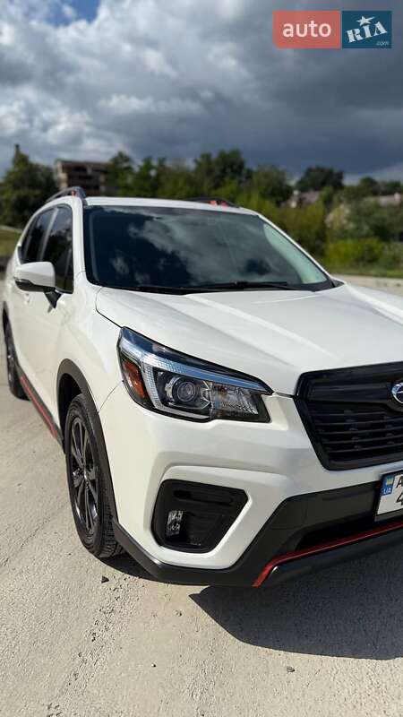 Внедорожник / Кроссовер Subaru Forester 2019 в Днепре