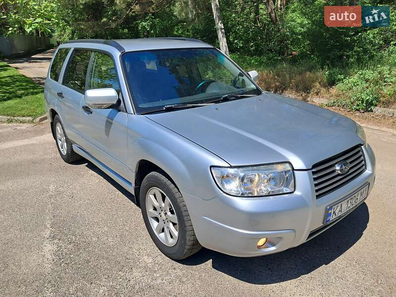 Внедорожник / Кроссовер Subaru Forester 2006 в Киеве