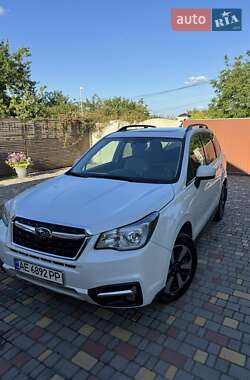 Позашляховик / Кросовер Subaru Forester 2016 в Дніпрі
