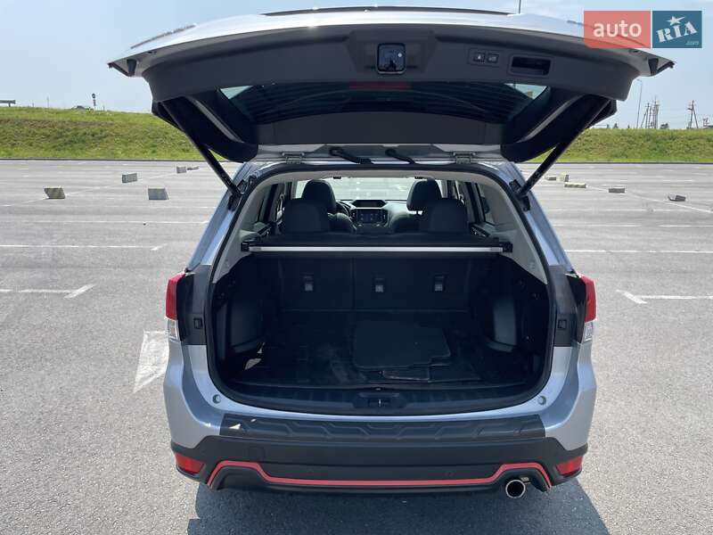 Позашляховик / Кросовер Subaru Forester 2023 в Львові