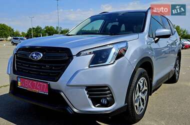 Внедорожник / Кроссовер Subaru Forester 2024 в Днепре