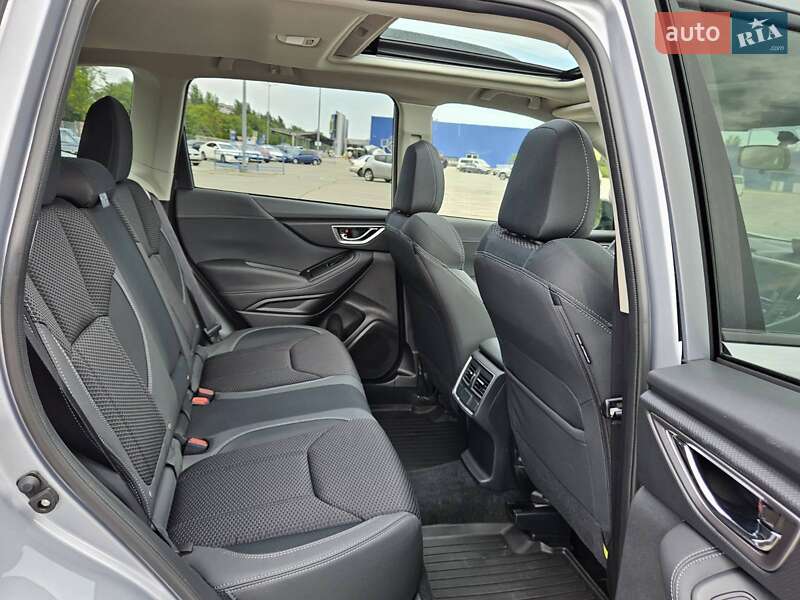 Внедорожник / Кроссовер Subaru Forester 2024 в Днепре