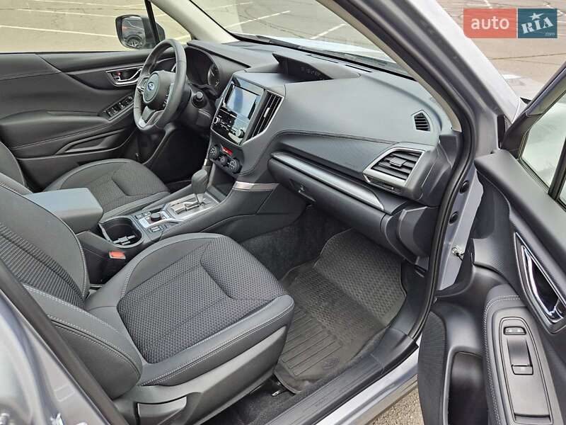 Внедорожник / Кроссовер Subaru Forester 2024 в Днепре