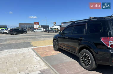 Внедорожник / Кроссовер Subaru Forester 2011 в 