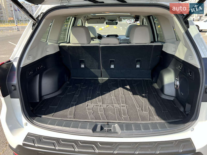 Внедорожник / Кроссовер Subaru Forester 2020 в Киеве