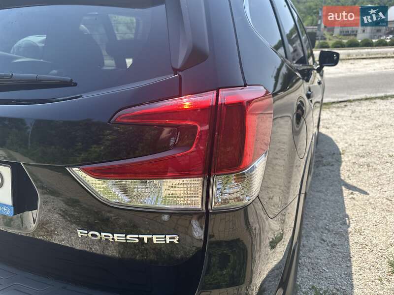 Внедорожник / Кроссовер Subaru Forester 2020 в Днепре