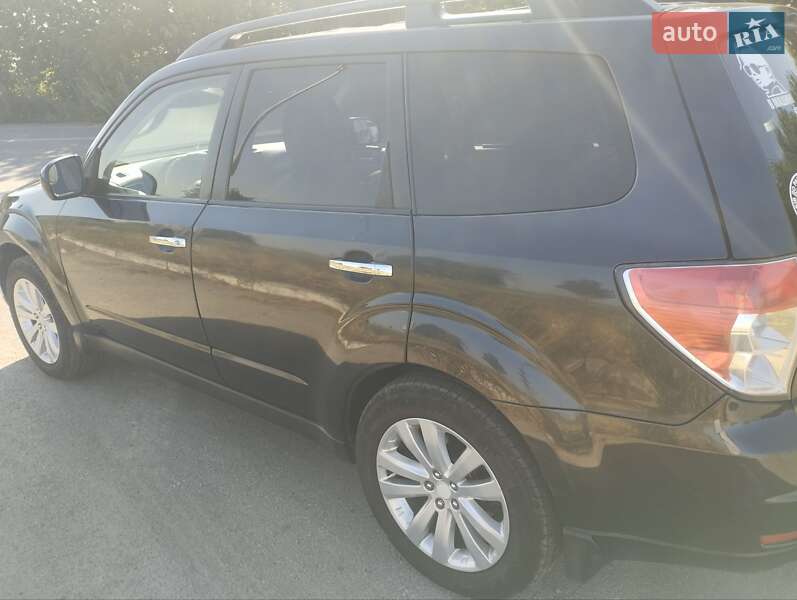 Внедорожник / Кроссовер Subaru Forester 2012 в Днепре