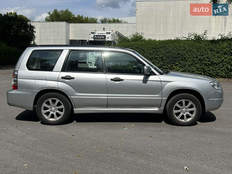 Внедорожник / Кроссовер Subaru Forester 2006 в Житомире