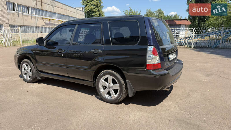 Внедорожник / Кроссовер Subaru Forester 2006 в Киеве