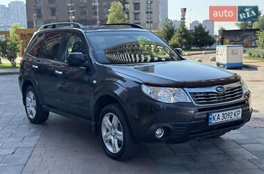 Позашляховик / Кросовер Subaru Forester 2008 в Києві