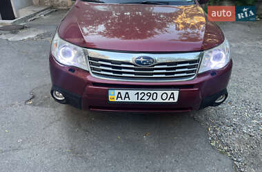 Внедорожник / Кроссовер Subaru Forester 2009 в 